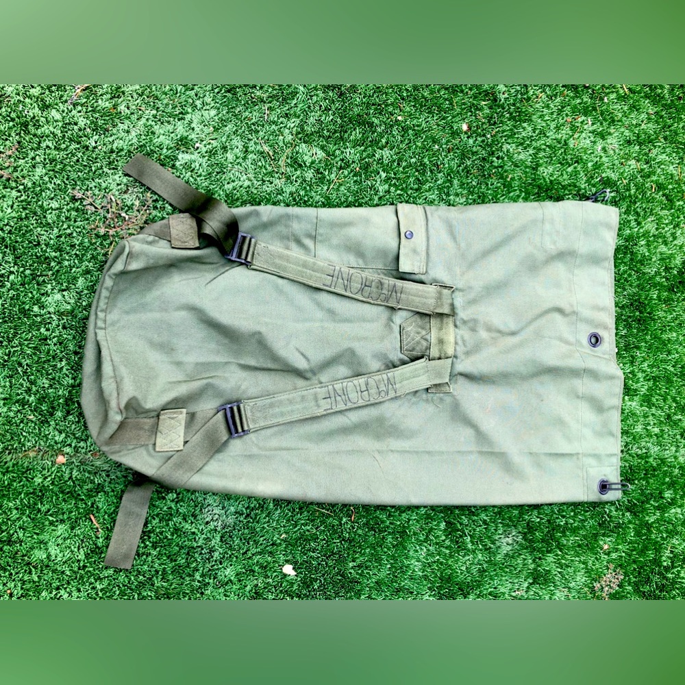 US MILITARY LARGE WATERPROOF DUFFLE BAG